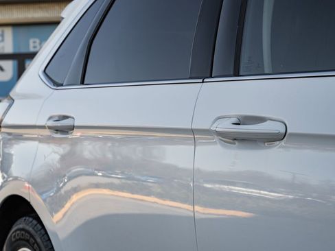 Used 2017 Ford Edge SEL w/ Equipment Group 201A image 15