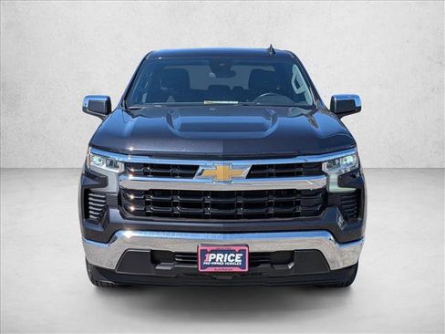 Used 2024 Chevrolet Silverado 1500 LT image 2