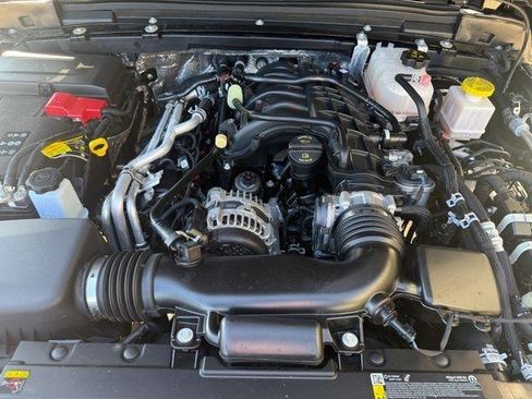 Used 2026 Jeep Gladiator Mojave AWD/4WD image 21