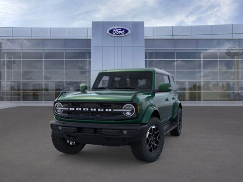 New 2025 Ford Bronco Outer Banks image 2