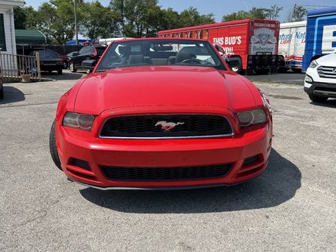 Used 2013 Ford Mustang Convertible RWD image 11