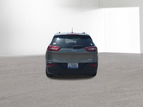 Used 2017 Jeep Cherokee Latitude w/ Safety/Convenience Group AWD/4WD image 7