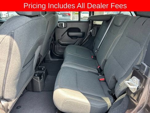 Used 2024 Jeep Wrangler Unlimited Sport AWD/4WD image 13