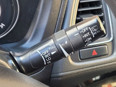 Used 2016 Honda HR-V EX image 32