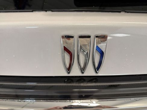 New 2026 Buick Enclave Avenir w/ Super Cruise Package image 36