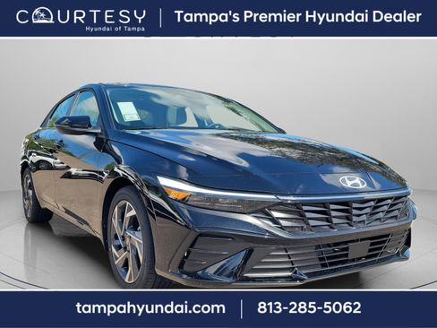 New 2026 Hyundai Elantra Limited image 4