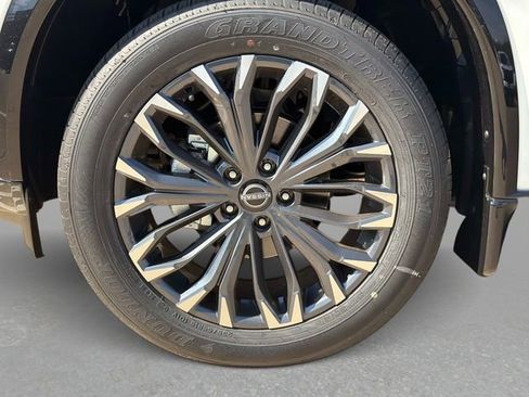 New 2026 Nissan Rogue Platinum w/ Platinum Premium Package AWD/4WD image 12