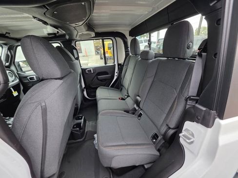 New 2026 Jeep Gladiator Sport image 21