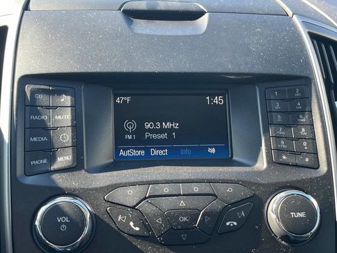 Used 2018 Ford Edge SE image 12