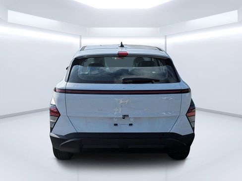 New 2026 Hyundai Kona SE FWD image 4