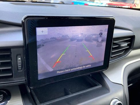 Certified 2020 Ford Explorer XLT w/ Comfort Package image 26