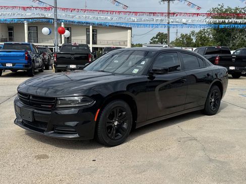 Used 2023 Dodge Charger SXT RWD image 3