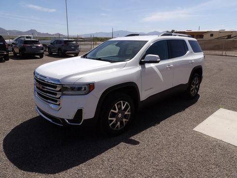 Used 2023 GMC Acadia SLT FWD image 4
