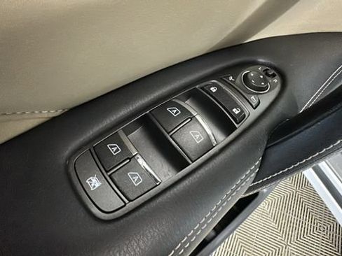 Used 2023 INFINITI QX80 Premium Select w/ Cargo Package AWD/4WD image 10