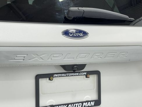 Used 2020 Ford Explorer Limited w/ Class III Trailer Tow Package AWD/4WD image 41