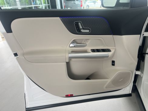 Certified 2025 Mercedes-Benz GLA 250 image 16