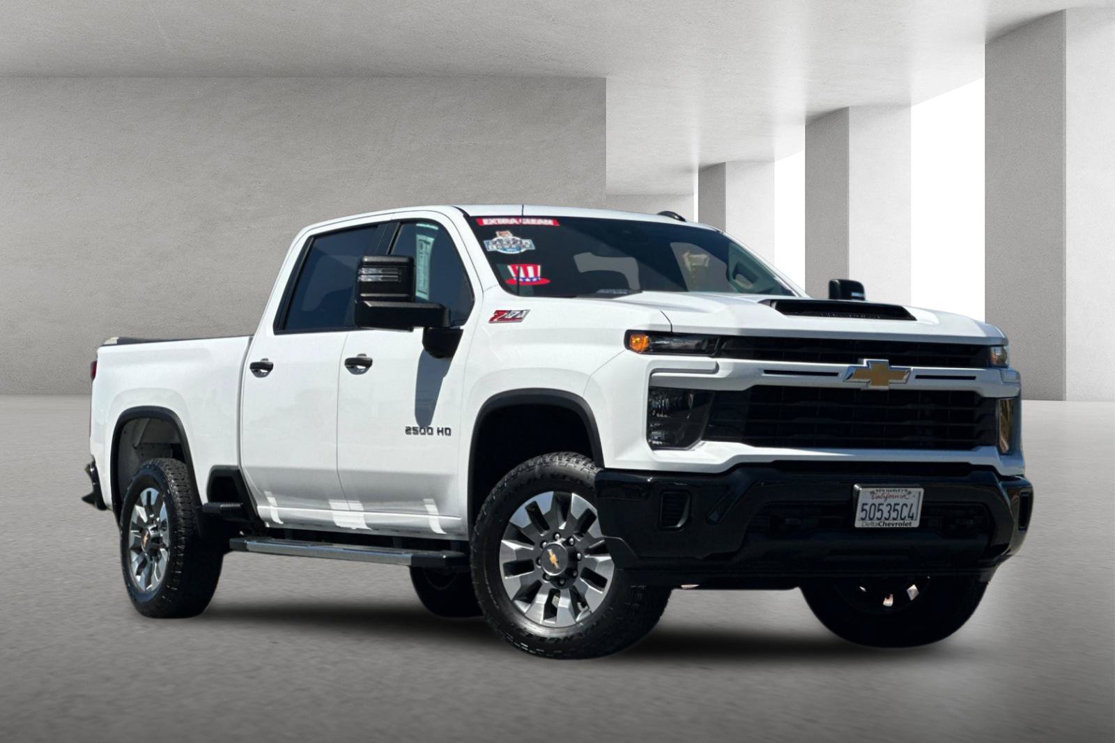 Used 2025 Chevrolet Silverado 2500 Custom w/ Z71 Off-Road Package AWD/4WD image 1