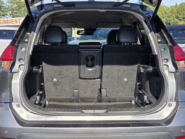 Used 2019 Nissan Rogue SL FWD image 28