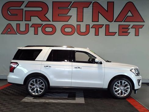 Used 2018 Ford Expedition Limited w/ Equipment Group 302A AWD/4WD image 1