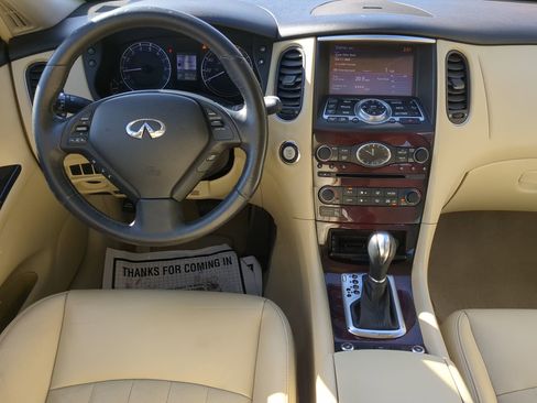 Used 2017 INFINITI QX50 2WD w/ Premium Plus Package image 42