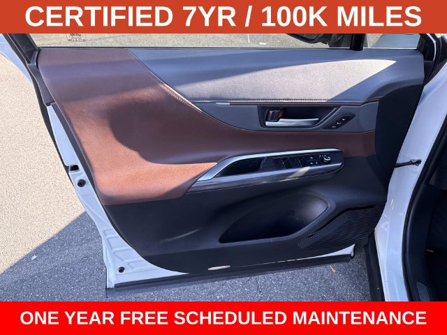Used 2021 Toyota Venza Limited AWD/4WD image 13