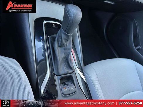 Certified 2022 Toyota Corolla LE w/ LE Convenience Package image 35