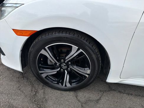 Used 2017 Honda Civic Touring image 14