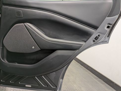 Used 2021 Ford Mustang Mach-E Premium image 25