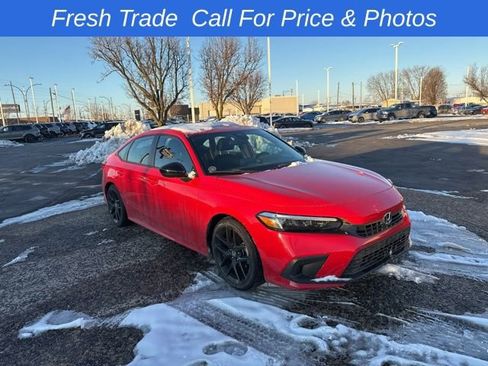 Used 2023 Honda Civic Sport image 5