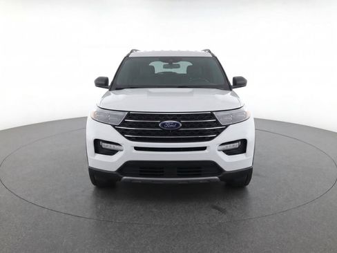 Used 2020 Ford Explorer XLT w/ Equipment Group 202A RWD image 5