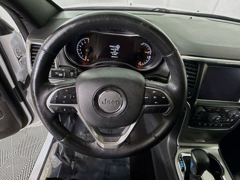 Used 2018 Jeep Grand Cherokee Limited AWD/4WD image 21