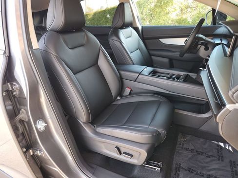 Certified 2025 Nissan Murano SL image 15