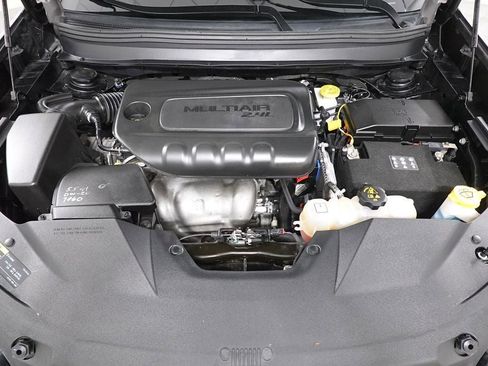 Used 2019 Jeep Cherokee Latitude Plus image 31