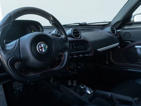 Used 2015 Alfa Romeo 4C Coupe w/ Leather Interior Group image 13