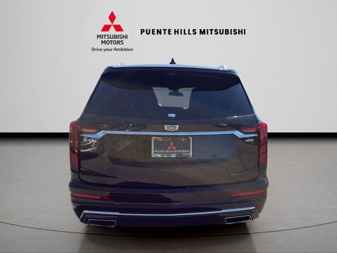 Used 2021 Cadillac XT6 Premium Luxury FWD image 6