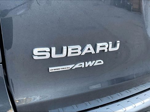 Used 2019 Subaru Ascent Limited w/ Popular Package #3 image 9