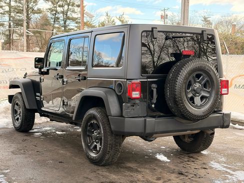 Used 2016 Jeep Wrangler Unlimited Sport w/ Connectivity Group AWD/4WD image 46