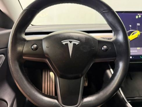Used 2018 Tesla Model 3 Long Range image 12