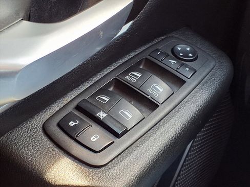 Used 2022 RAM 1500 Big Horn image 11