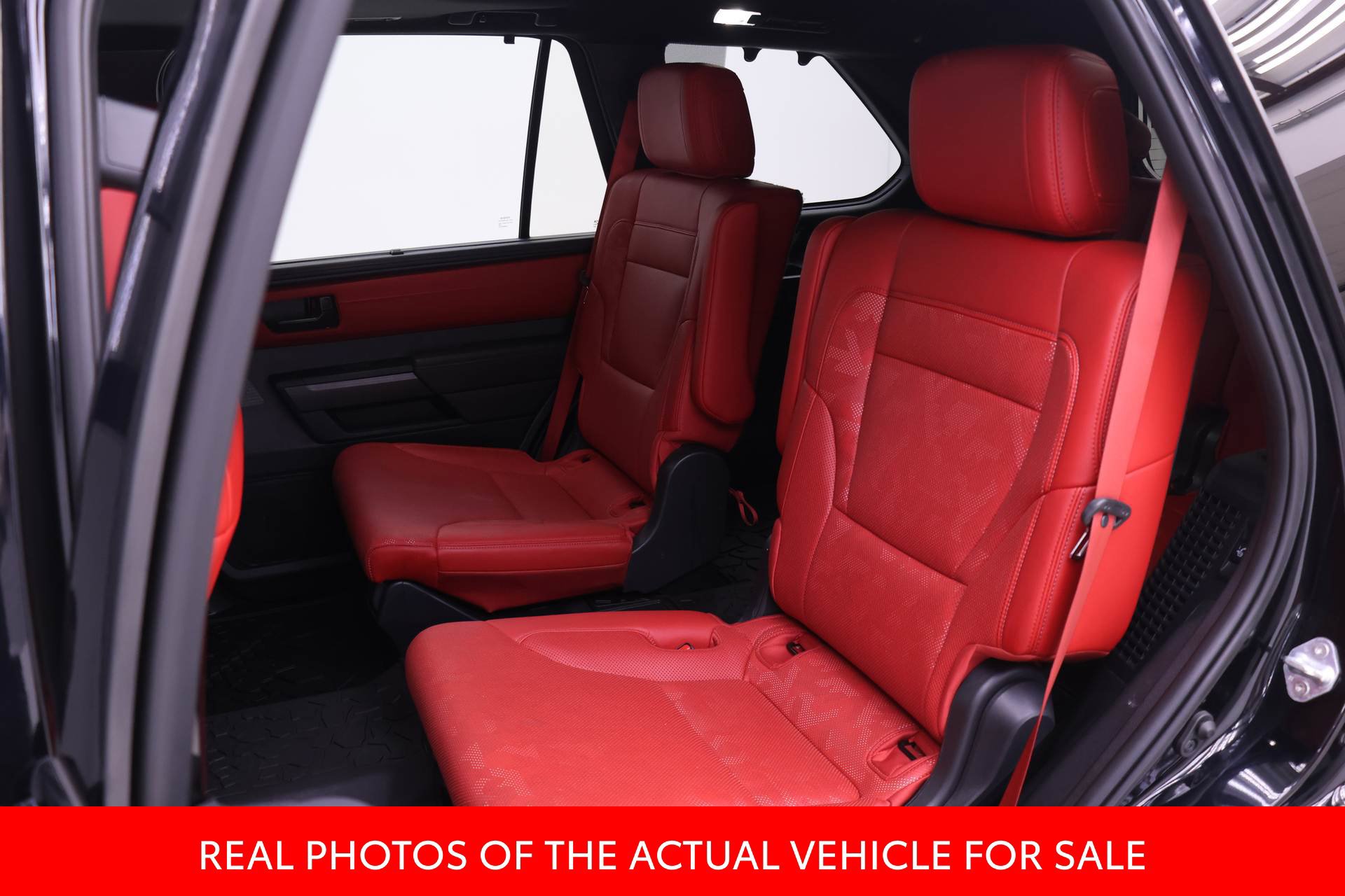 Used 2024 Toyota Sequoia TRD Pro AWD/4WD image 10