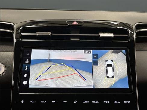 Used 2024 Hyundai Tucson Limited image 11