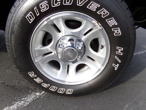 Used 2005 Ford Ranger XLT image 26