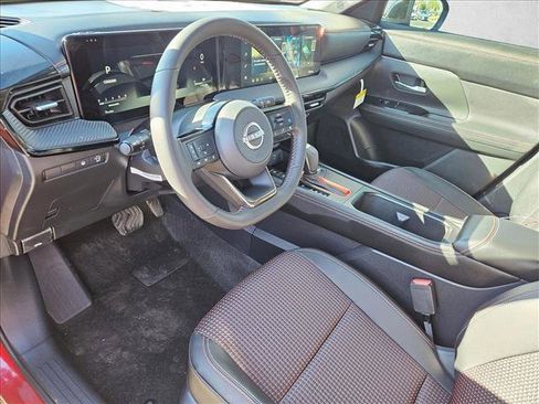 New 2026 Nissan Kicks SR FWD image 3