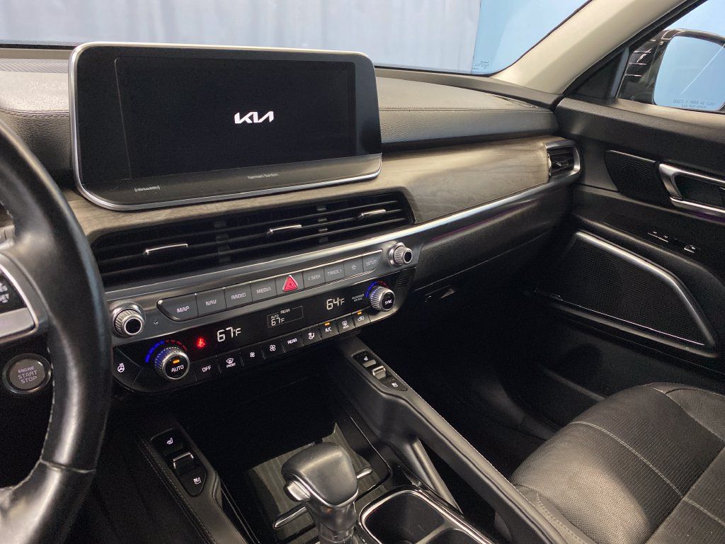Used 2022 Kia Telluride SX w/ Nightfall Edition Package AWD/4WD image 11