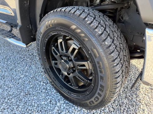 Used 2015 Toyota Tundra 1794 Edition image 15