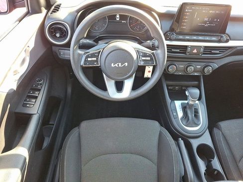 Used 2023 Kia Forte LXS image 11