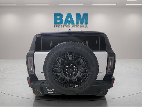 New 2026 GMC Hummer EV SUV image 8