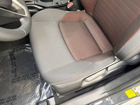 Used 2025 Toyota Corolla SE FWD image 30