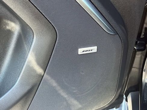 Certified 2025 GMC Yukon XL Denali w/ Sun & Power Step Package image 17