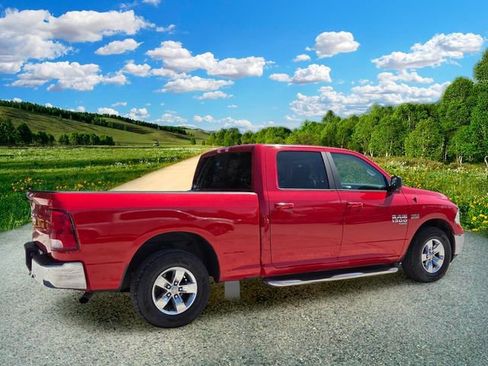 Certified 2019 RAM 1500 Classic SLT RWD image 6